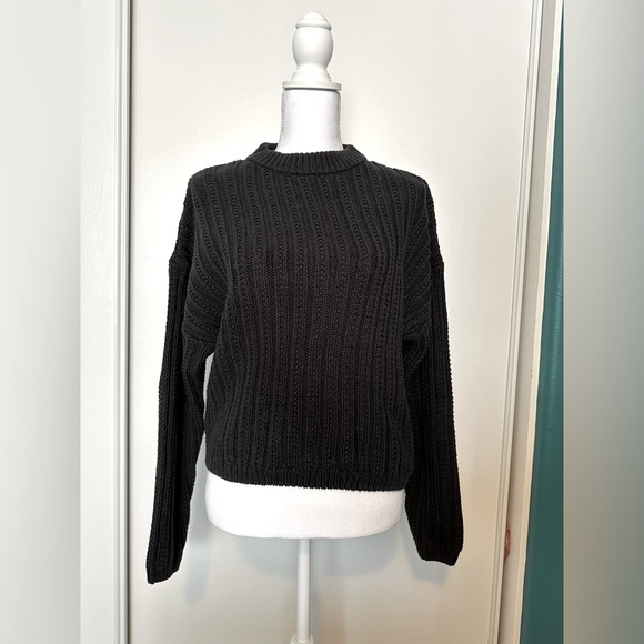 Universal Thread Dark Grey Sweater Small - Picture 1 of 7